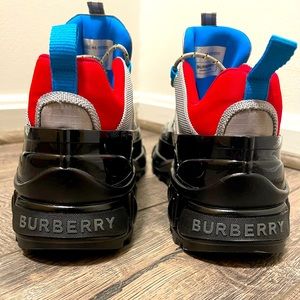 Brand new Burberry Shoes for Men Size 10.